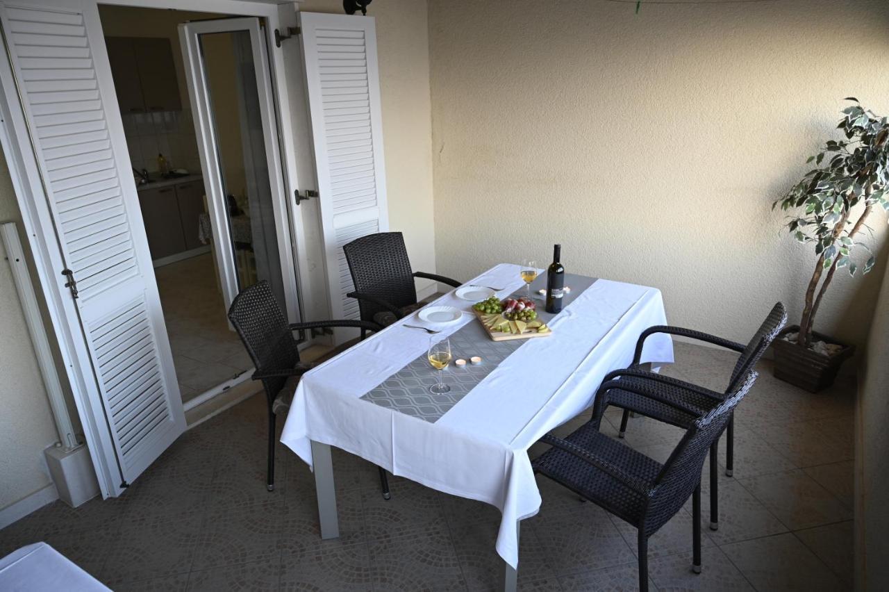 Apartments "Sea View" Miki & Ivana Bol Ngoại thất bức ảnh