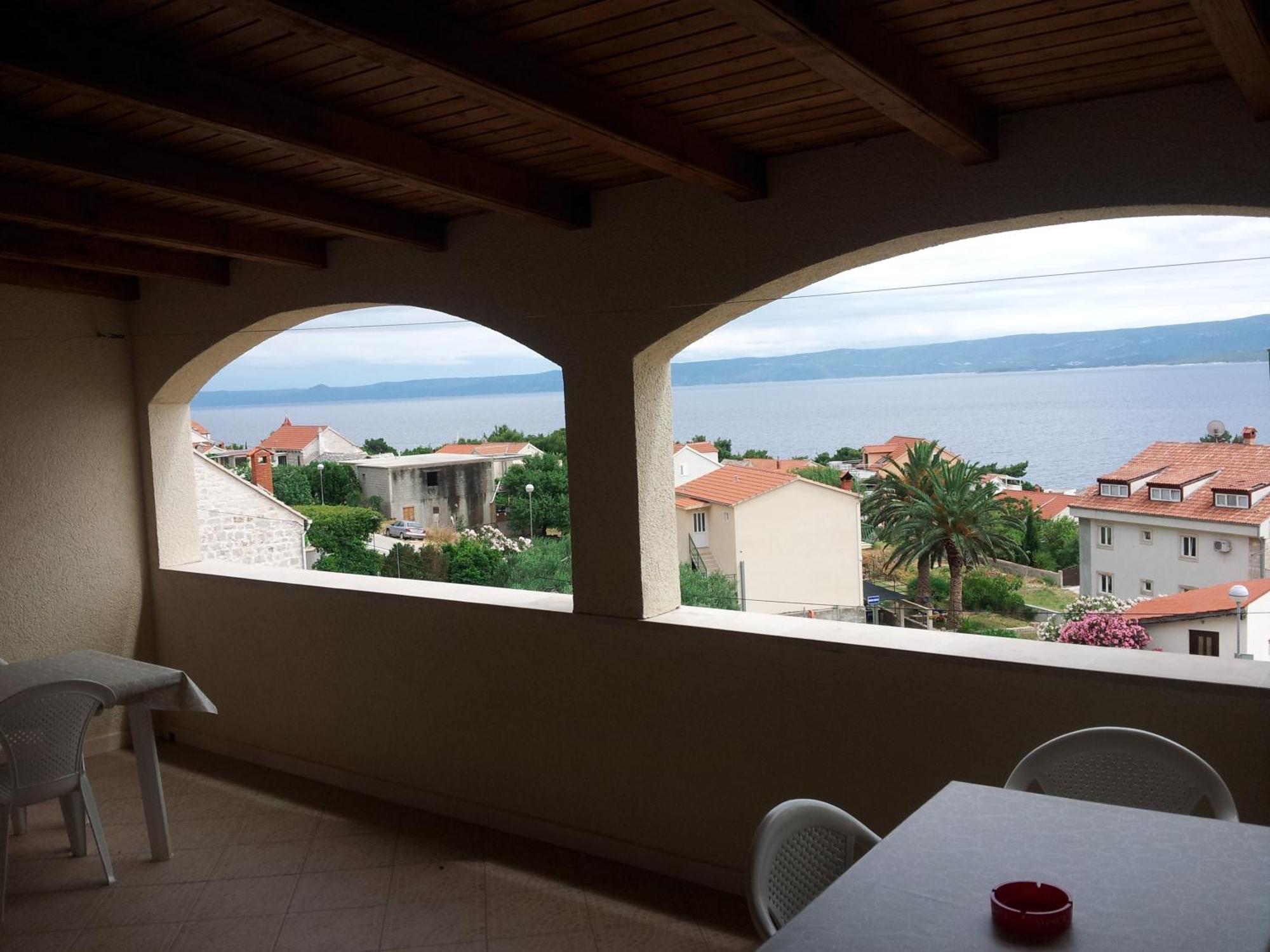 Apartments "Sea View" Miki & Ivana Bol Phòng bức ảnh